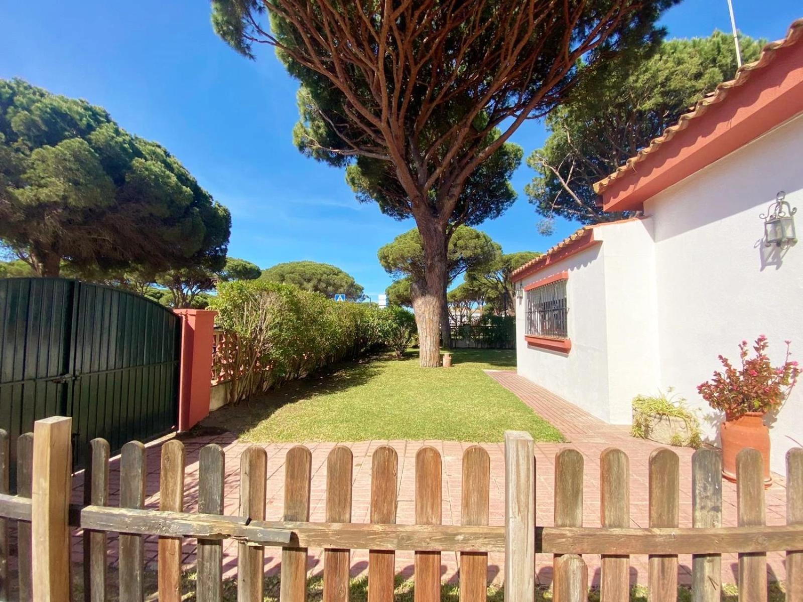 Chalet Roche A 300 Metros De La Playa ภายนอก รูปภาพ